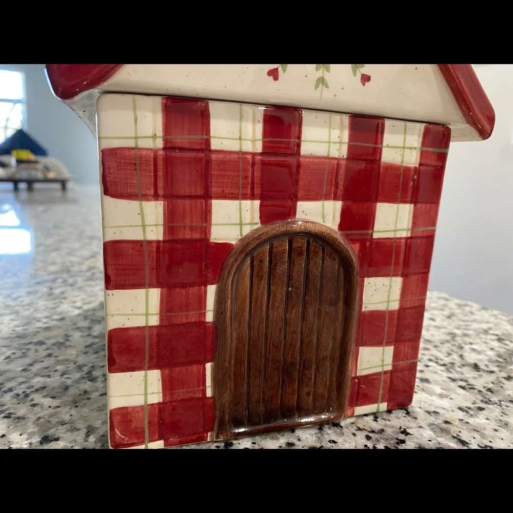 •Vintage•Camp Master Holiday Food Storage/Cookie Jar